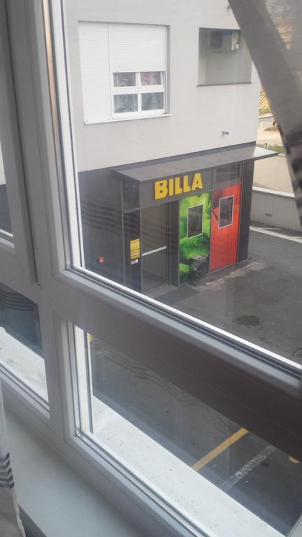 Repinc 9: Modern Self-check-in With Ev Charging Zagreb